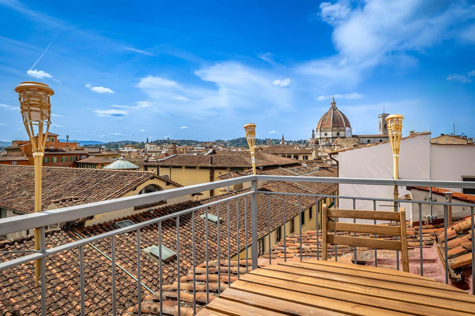 Yd Stunning Terrace On The Accademia Apartment ฟลอเรนซ์ ภายนอก รูปภาพ
